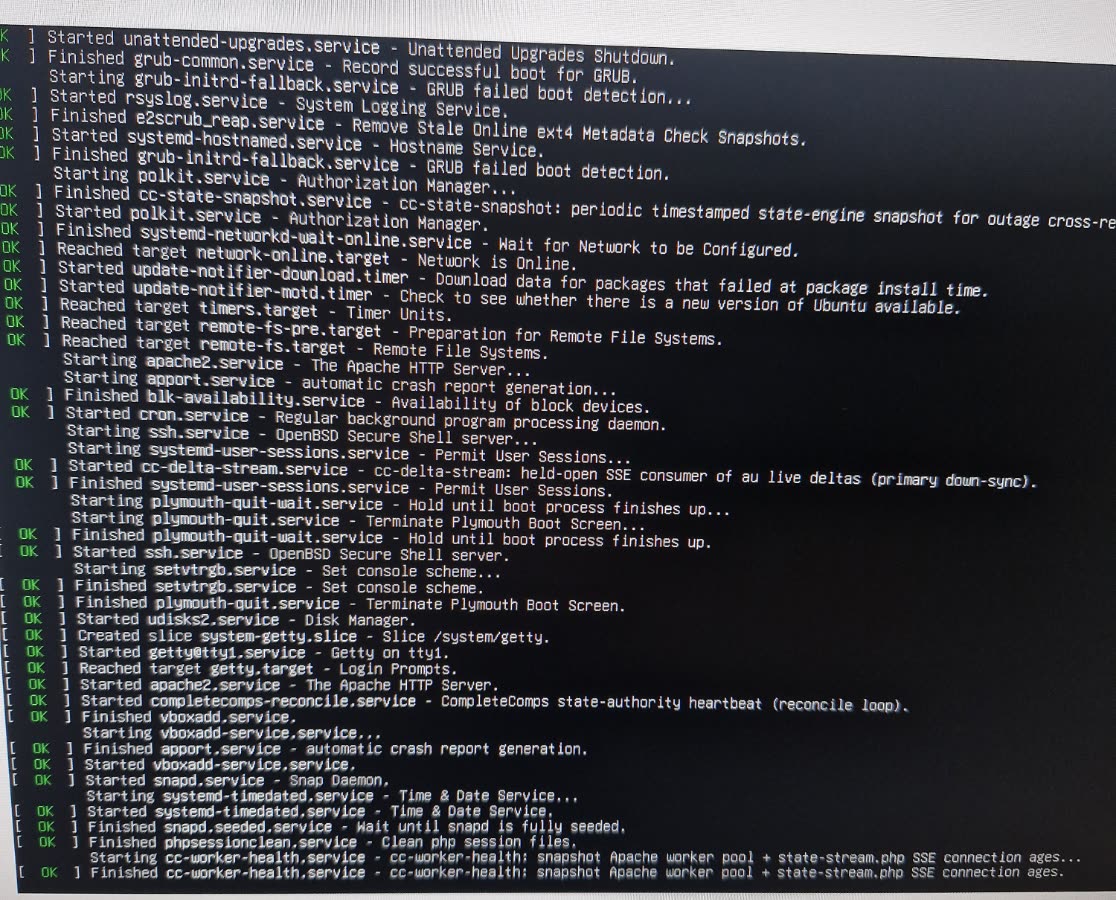 Linux server starting up with every service OK